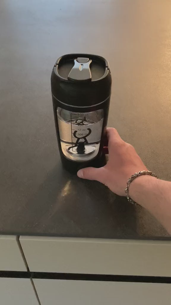Vaso para proteína con motor eléctrico